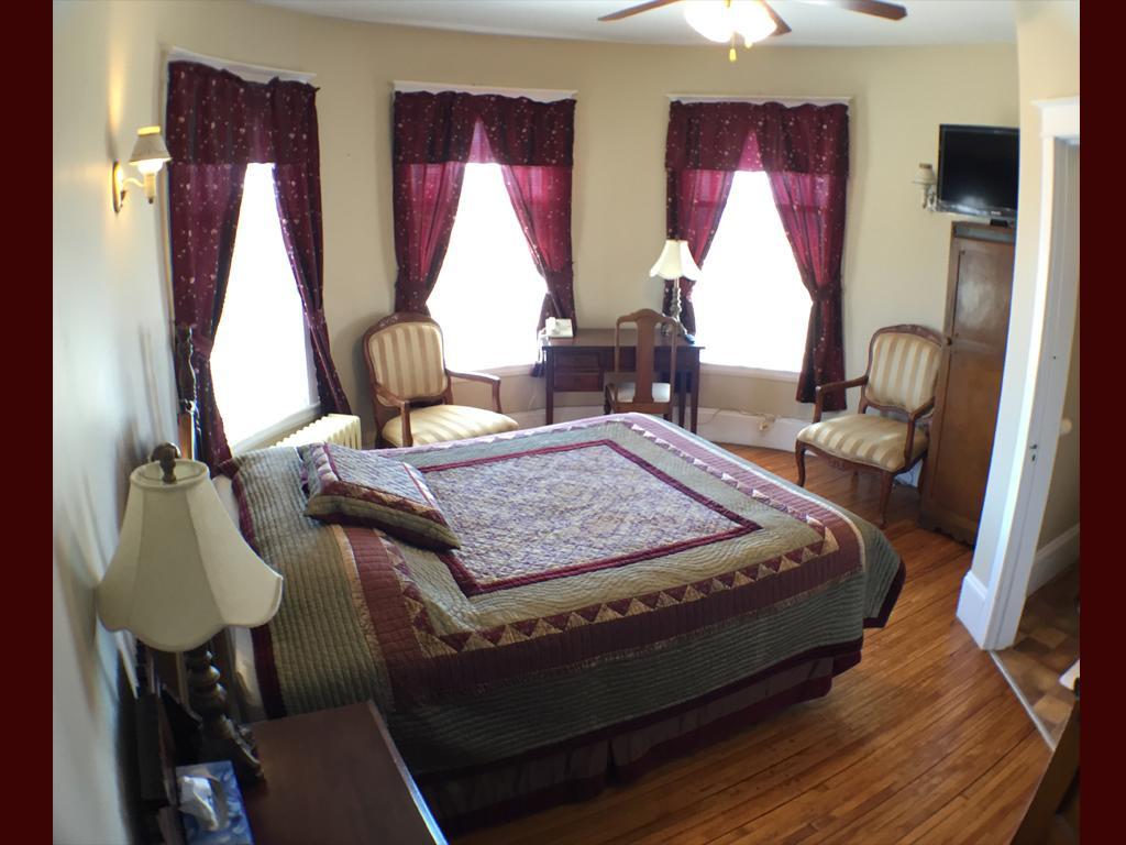 Chateau Sainte-Marie Bed & Breakfast Little Brook Room photo