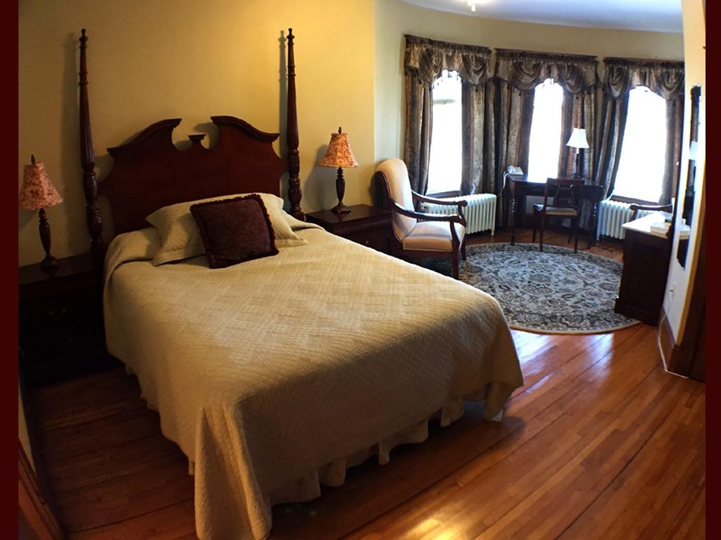 Chateau Sainte-Marie Bed & Breakfast Little Brook Room photo